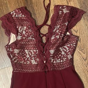 Sexy maroon dress!